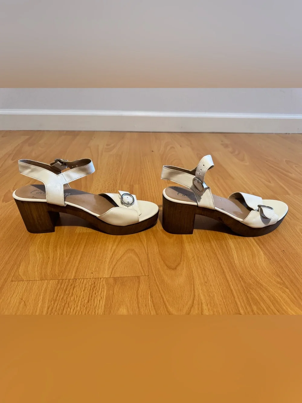 L'INTERVALLE White Leather Platform Block Heel Sandals